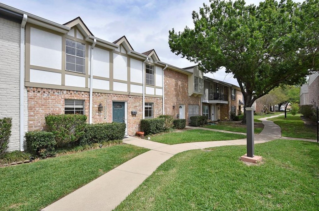 14351 Still Meadow Dr, Houston, TX 77079