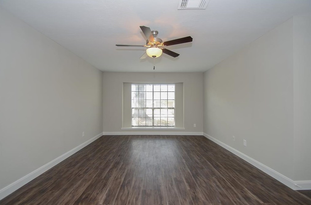 2819 Green Fields Dr, Sugar Land TX  77479-1804 exterior