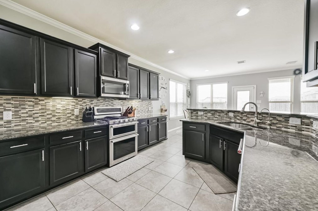 2023 Sanders Hollow Ln, Richmond TX  77469-6394 exterior