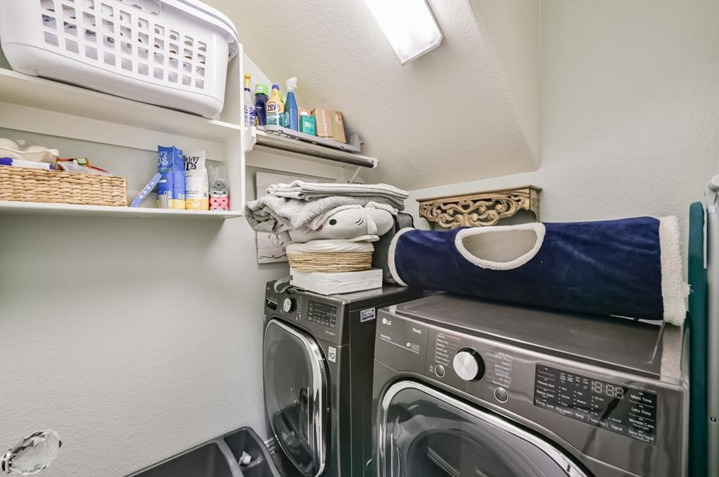 2023 Sanders Hollow Ln, Richmond TX  77469-6394 exterior