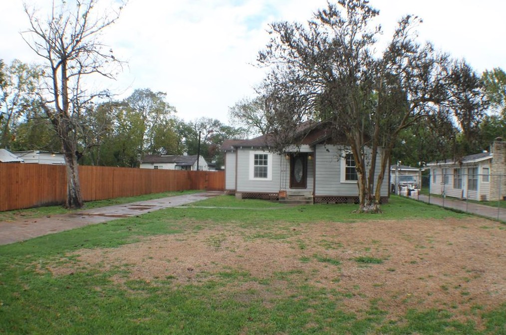 7145 Moline St, Houston, TX 77087