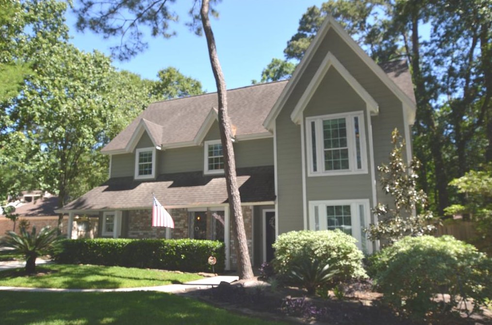 2 Woodhaven Wood Ct, Spring TX  77380-1587 exterior