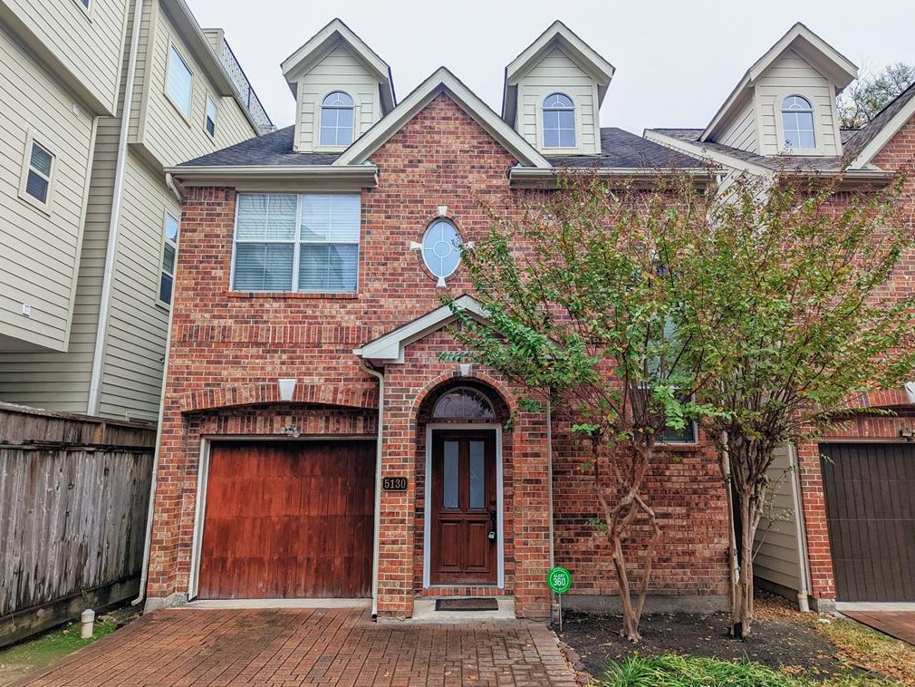 5130 Scotland St, Houston, TX 77007