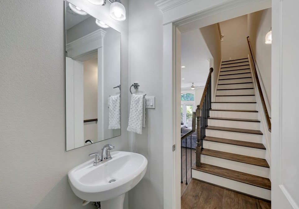 1603 15 St, Houston TX  77008-3423 exterior