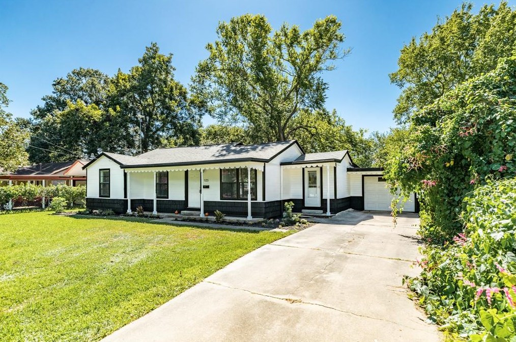 125 Bernard St, Richwood, TX 77531-4606