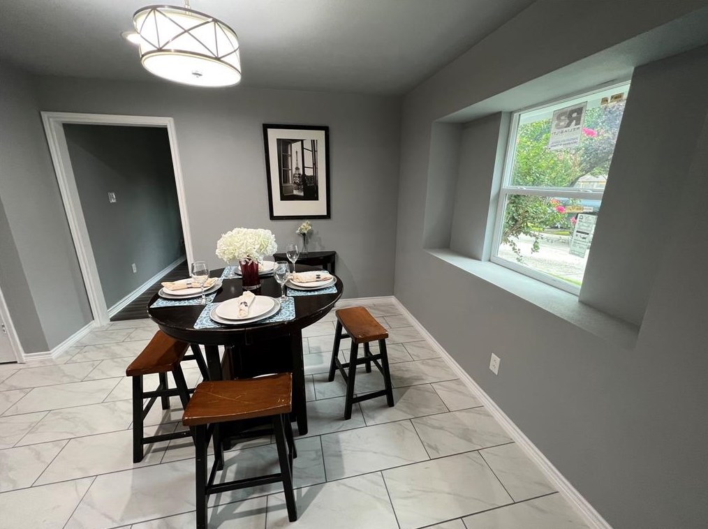 11430 Milners Point Dr, Houston, TX 77066-4826