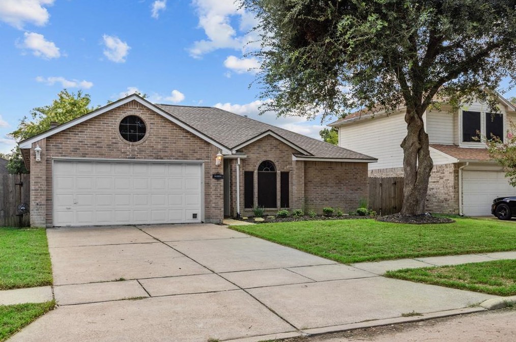 7638 Ashton Dr, Houston, TX 77095-3920