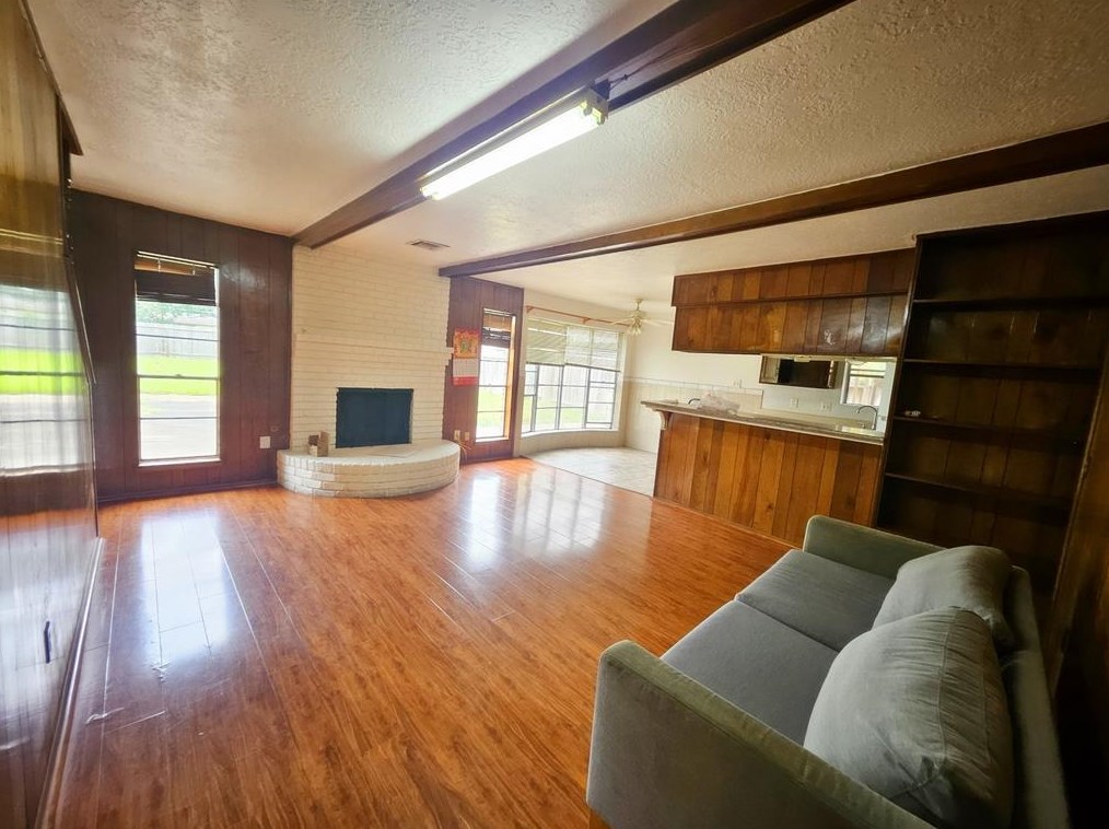 9318 Neff St, Houston, TX 77036