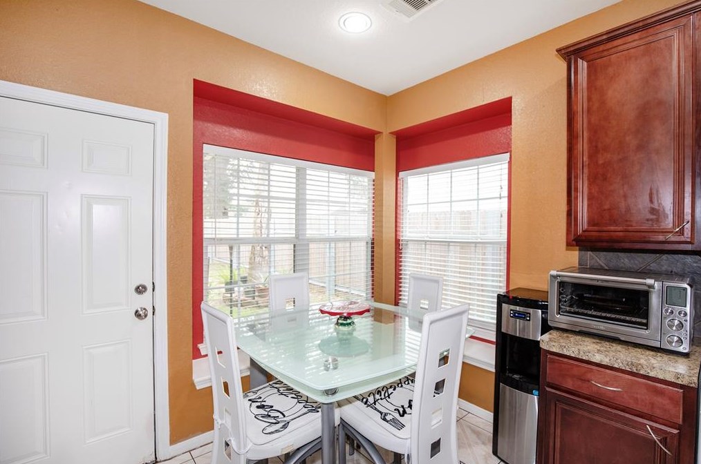 9139 Blackhawk Blvd, Houston TX  77075-4903 exterior