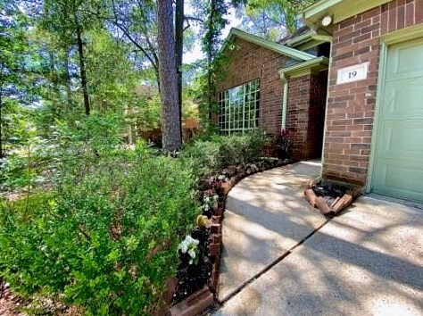 19 Barn Lantern Pl, Spring, TX 77382-1152