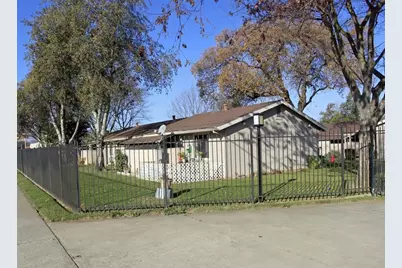 5581 Mendocino Blvd, Fruitridge, CA 95820 - Photo 1