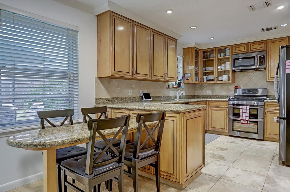 5503 Indigo St, Houston TX  77096-1103 exterior