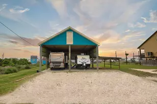 6194 S Shore St, Sargent, TX 77414 - Photo 1