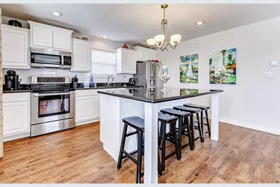 862 Holiday, Crystal Beach, TX 77650 - Photo 4