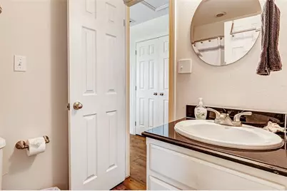 862 Holiday, Crystal Beach, TX 77650 - Photo 18