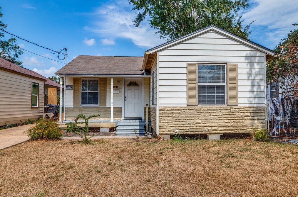 1211 Common Park Dr, Houston, TX 77009