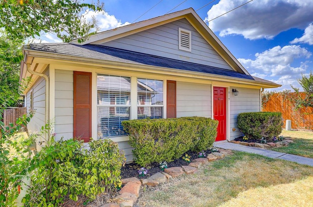 1019 Verde Trails Dr, Houston, TX 77073-1855