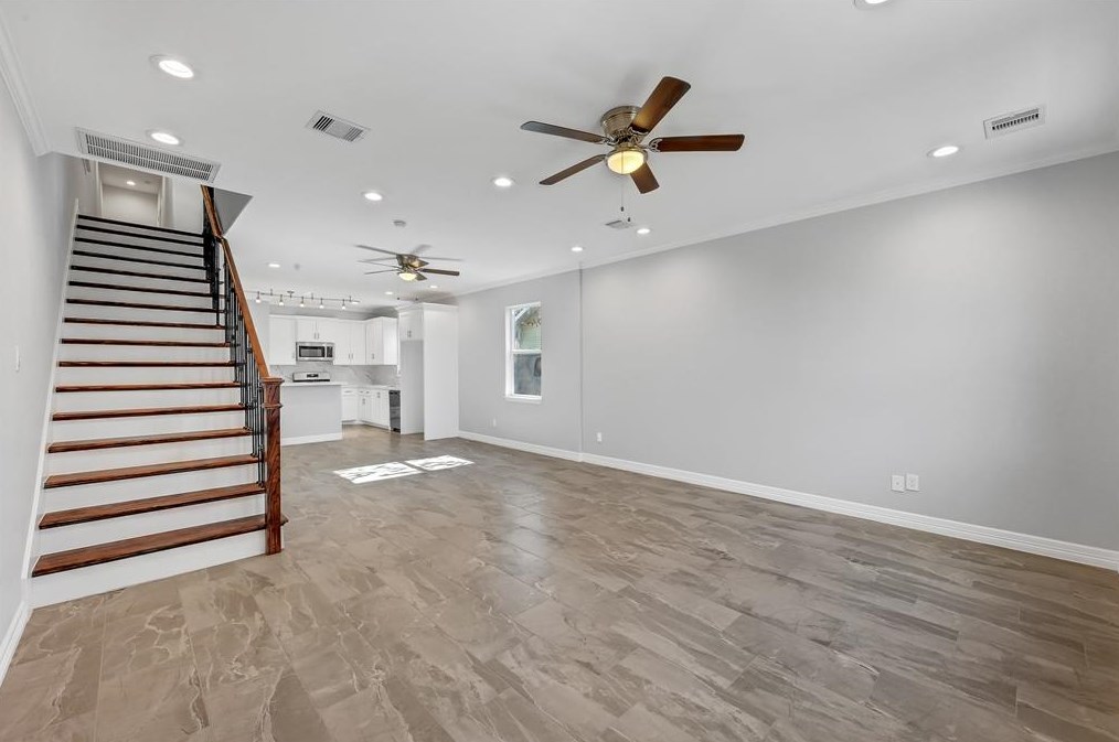 718 Zoe St, Houston TX  77020-5148 exterior