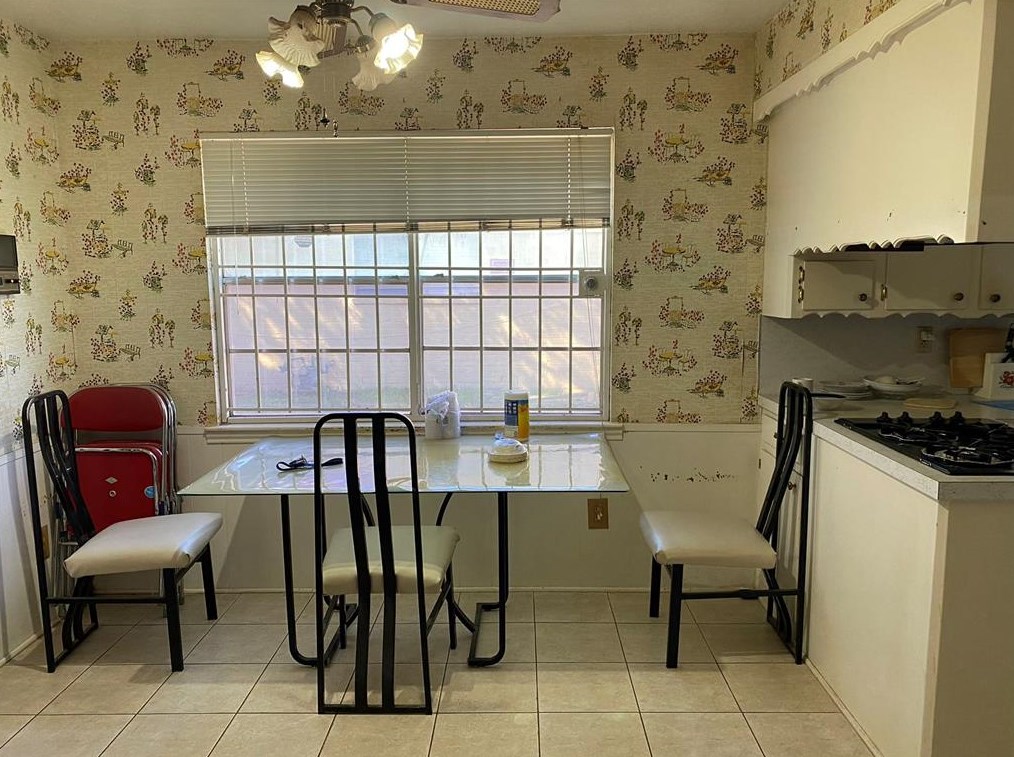 9311 Sharpview Dr, Houston TX  77036-5221 exterior