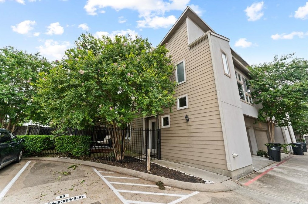 235 N Lenox St, Houston, TX 77011