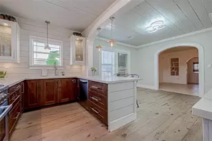 2415 31st St, Galveston, TX 77550 - Photo 16