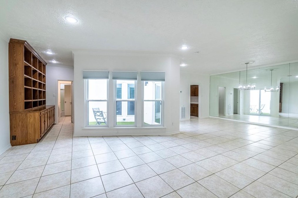 4026 Breakwood Dr, Houston, TX 77025