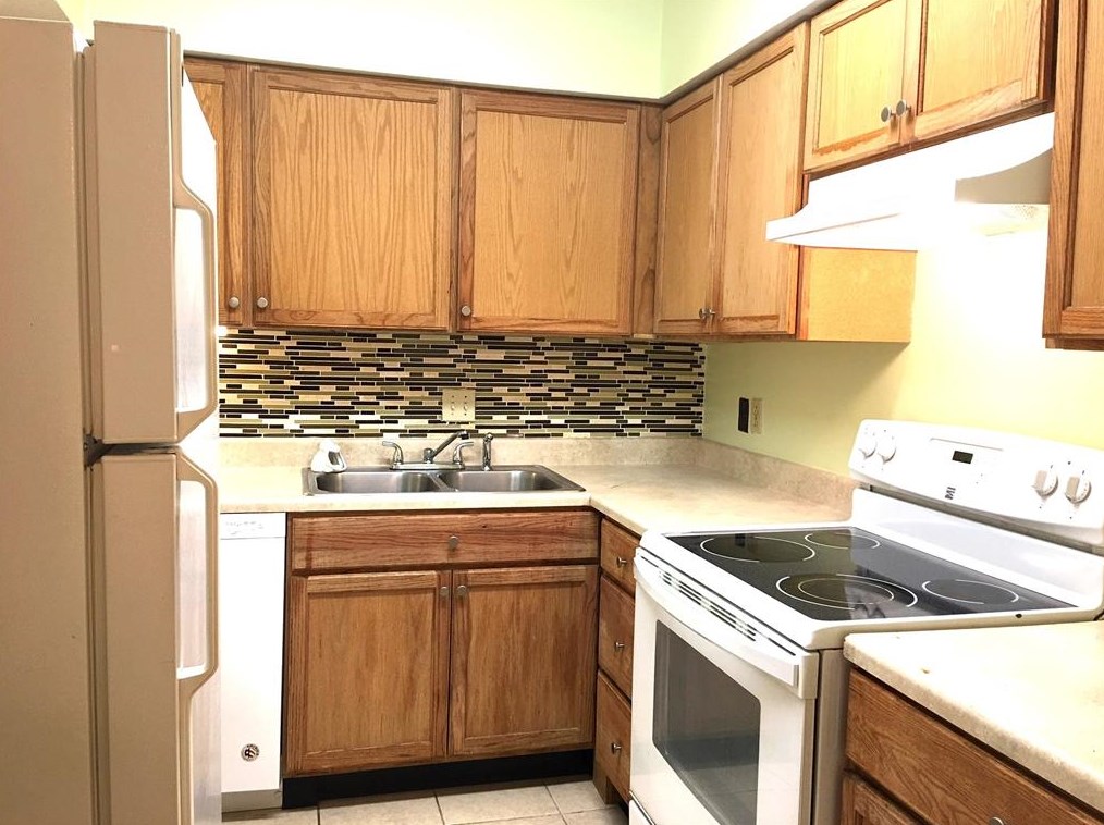 2700 Bellefontaine St Apt A9, Houston, TX 77025