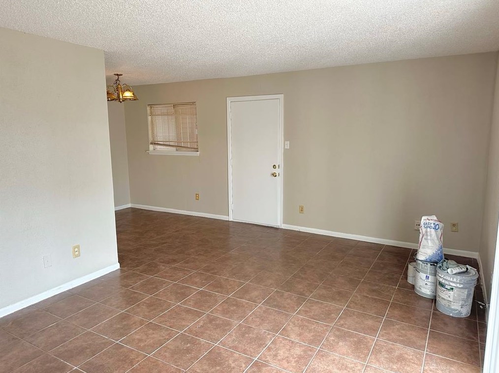 10203 Forum Park Dr, Houston, TX 77036-8403