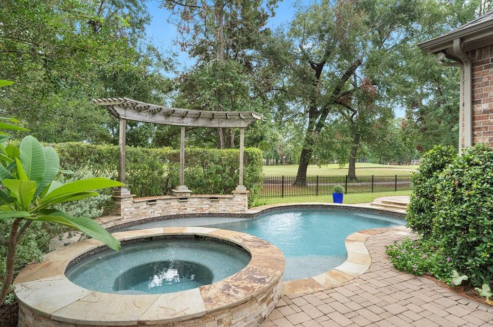 21305 Odell Springs Dr, Porter, TX 77365