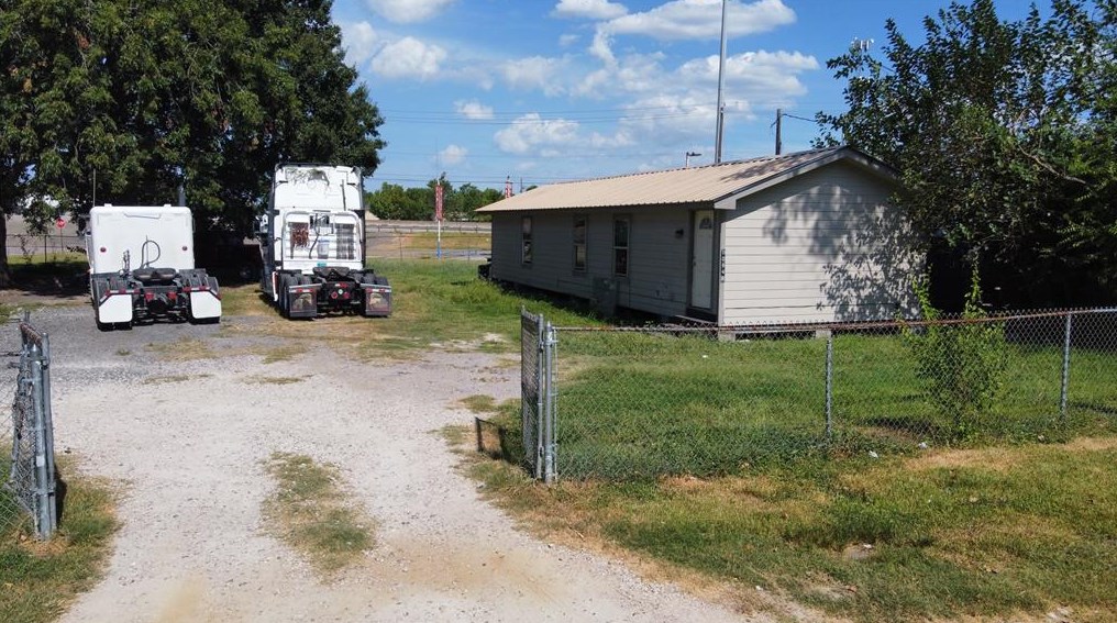 11084 Holbrook St, Houston, TX 77093-2841