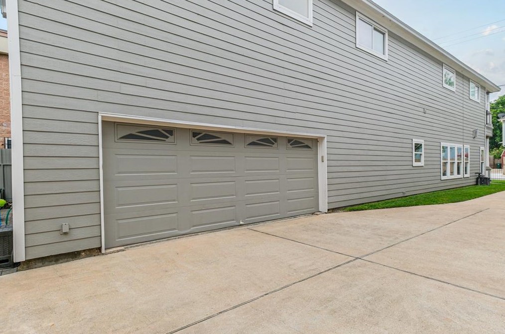 1511 15 St, Houston TX 77008-3421 exterior