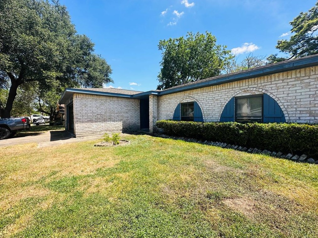 10503 Overview Dr, Sugar Land, TX 77498