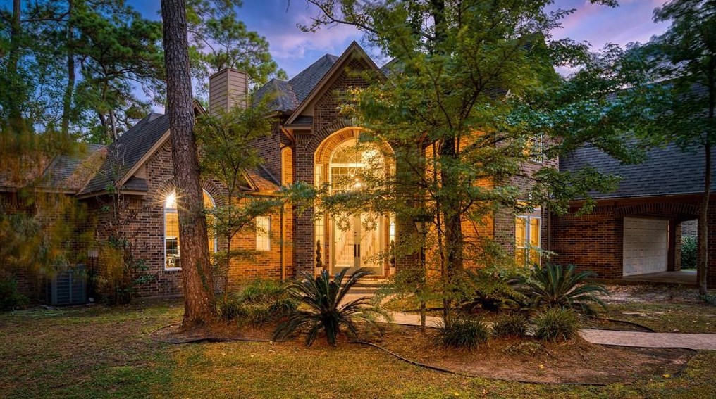 3 Highland Cir, Spring, TX 77381-3880