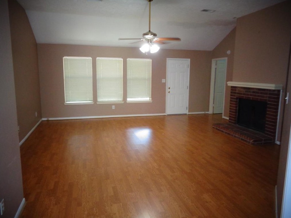 19707 Kilborne Park Ln, Spring, TX 77379-6077