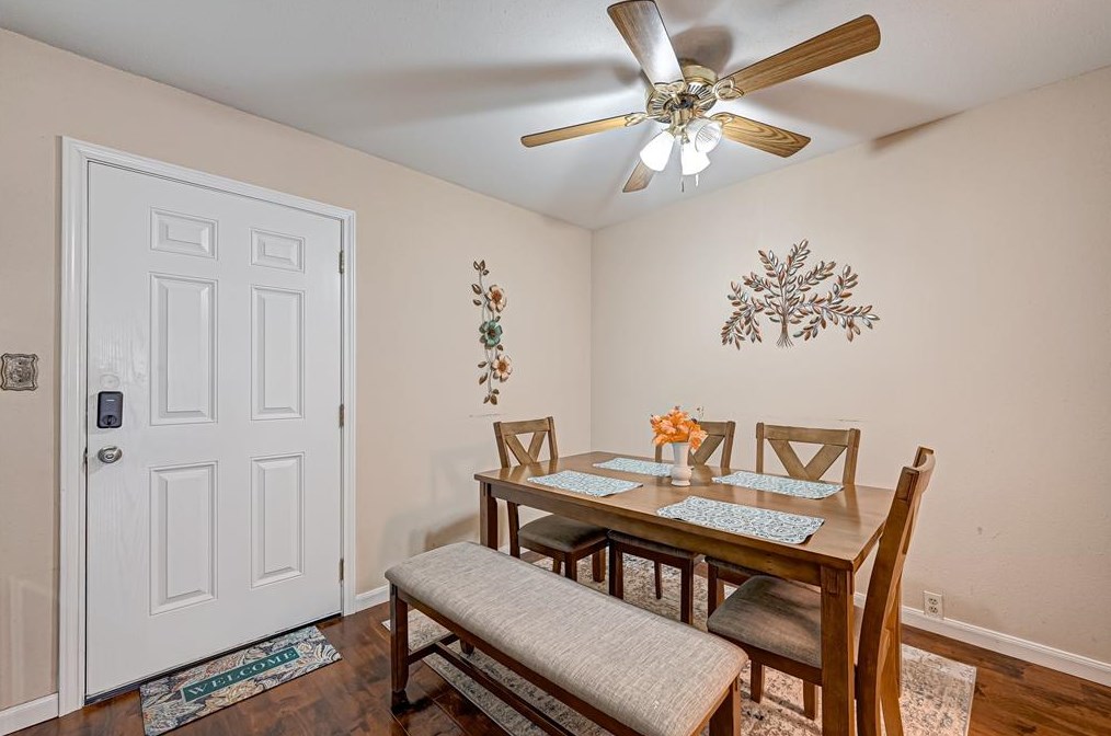 2121 Fountain View Dr # 16, Houston, TX 77057