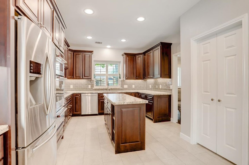 2218 Country Mile Ln, Richmond TX  77406-1295 exterior