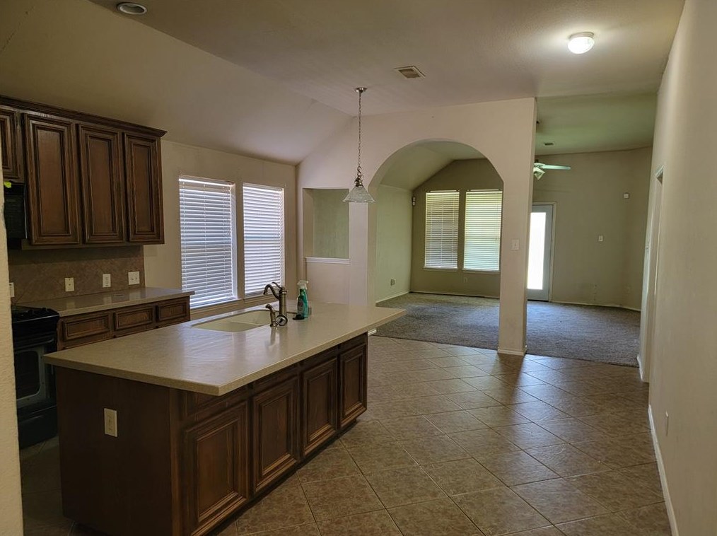 2009 Balsam Lake Ln, Pearland, TX 77584