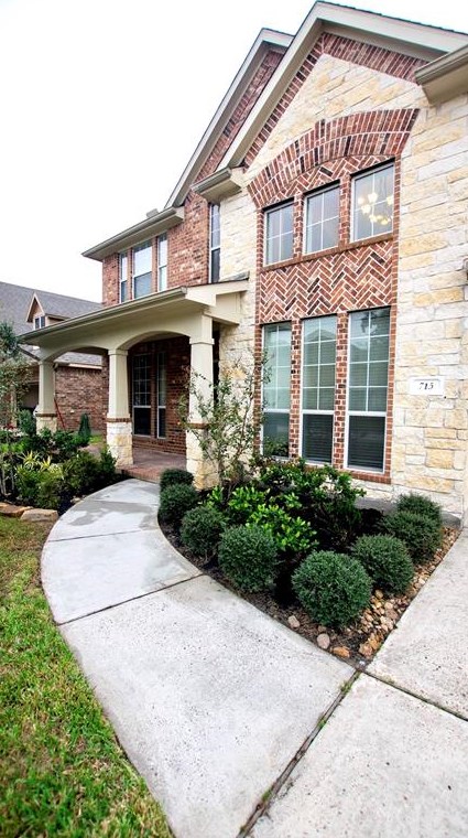 715 Panther Pass, Spring, TX 77388-3570