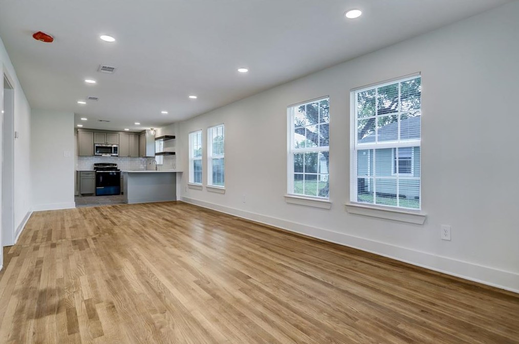 1910 Avenue N, Richmond, TX 77471