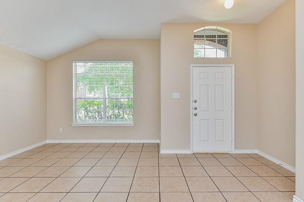 3253 Lakeway Ln, Pearland, TX 77584