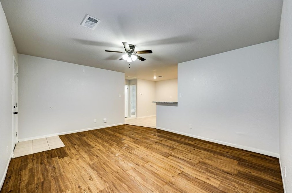 3003 Taylor St #a, La Marque, TX 77568