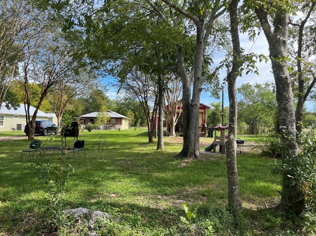 17232 James Rd, Hockley, TX 77447-6875