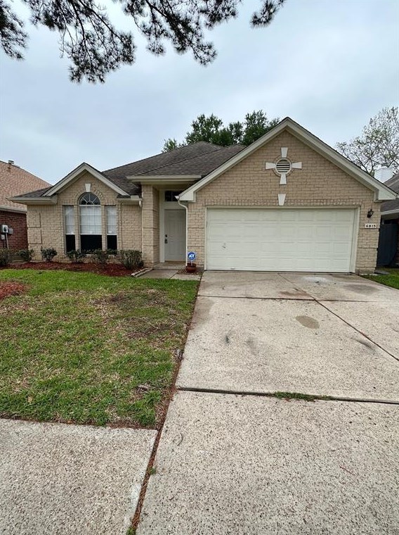 6815 Stratford Park Dr, Houston, TX 77084