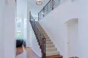 1415 Sue Barnett Dr, Houston, TX 77018 - Photo 4