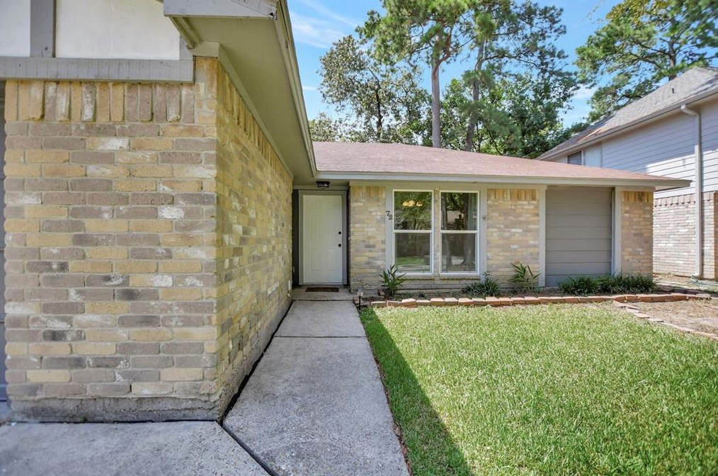 72 Timberspire Ln, Spring TX  77380-2843 exterior