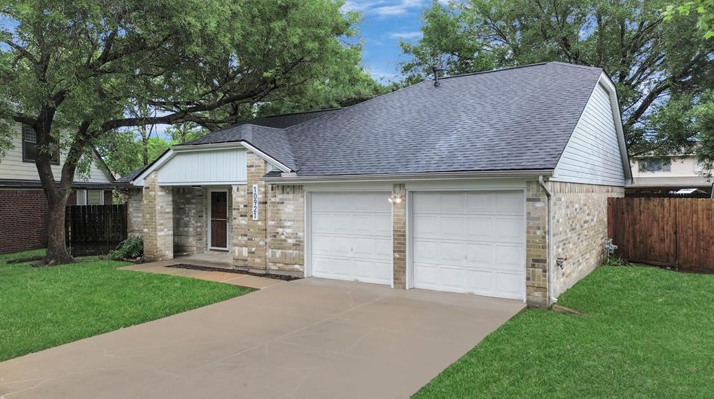 10921 Idlewood Ct, Morgans Point, TX 77571-4368