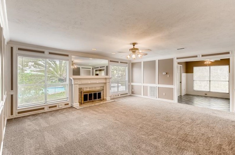 2714 Bent Tree Trl, League City TX  77573-4484 exterior