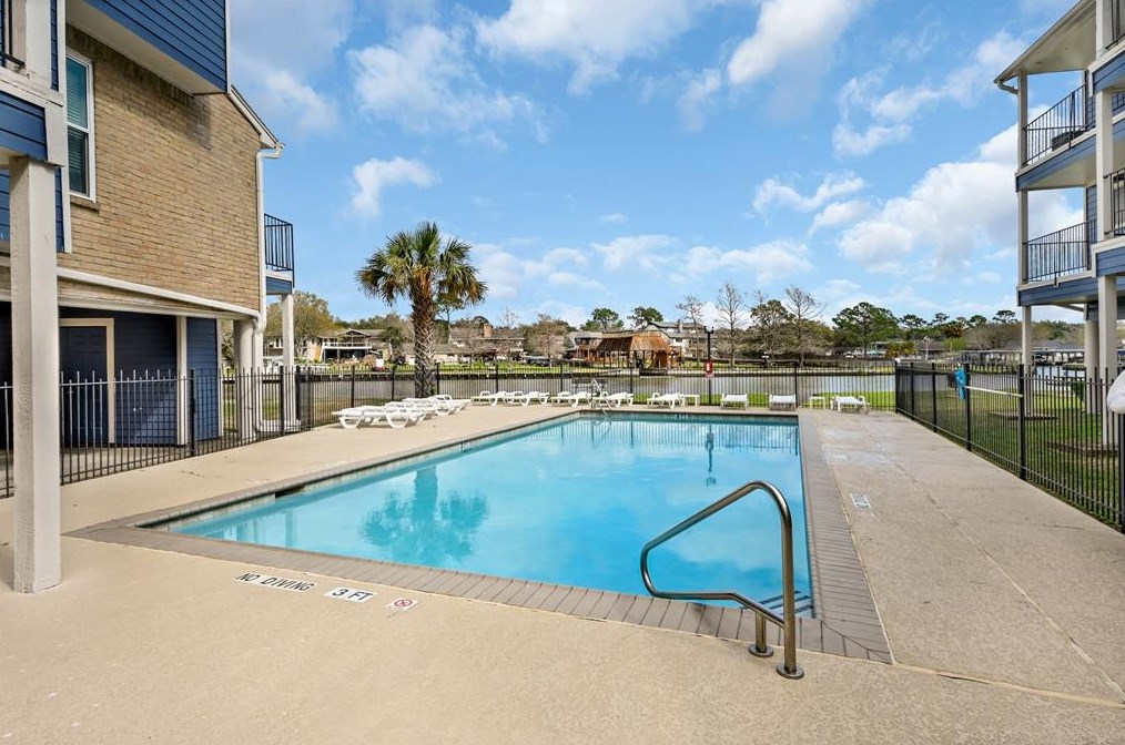 18519 Egret Bay Blvd Apt 1803, Houston, TX 77058