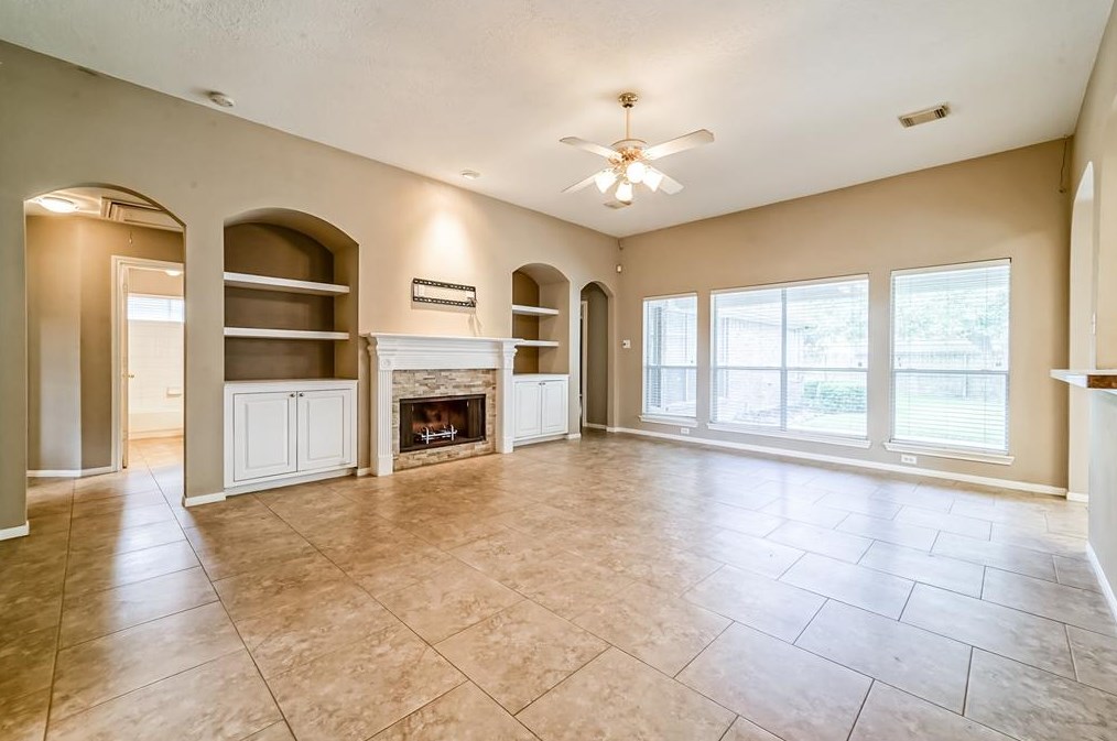 14431 Wadlington Dr, Houston TX  77044-5082 exterior