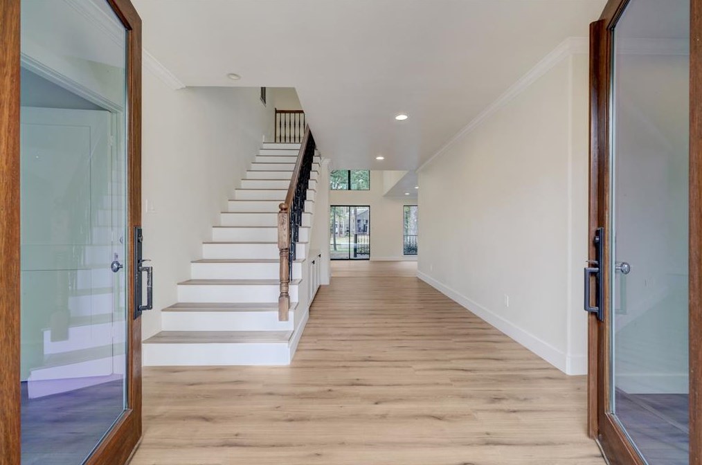 1807 Woods Estates Dr, Humble, TX 77339